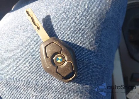 2004 BMW Z4 2.5I z USA, uszkodzony, nr VIN 4USBT33504LR68249